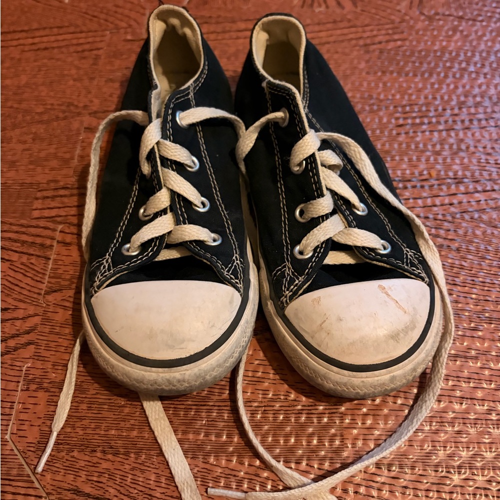 Converse Kids Black and White Sneakers 10T